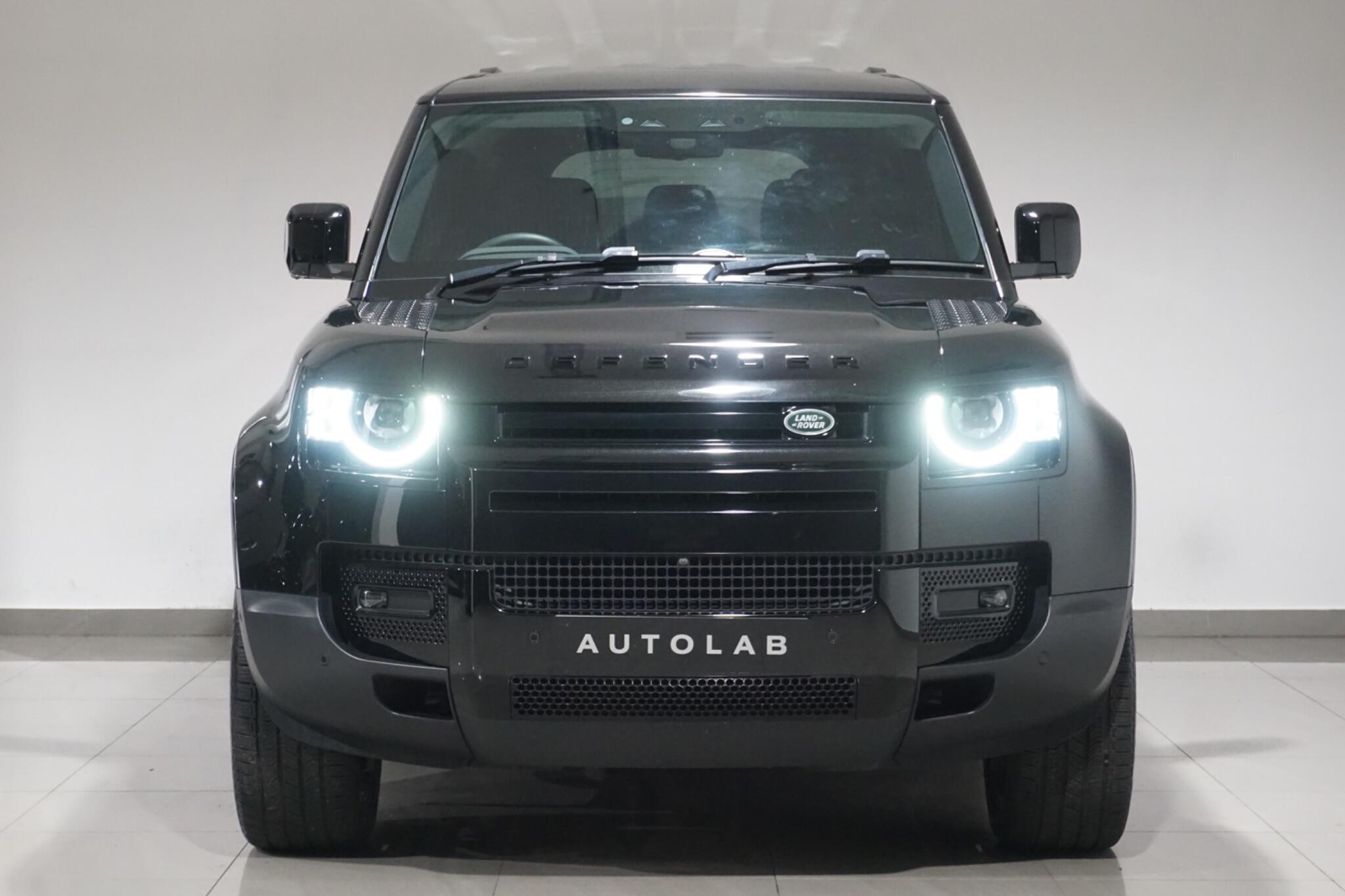 Land Rover Defender 110 3.0 D250 MHEV HSE Hard Top SUV 5dr Diesel Auto 4WD MWB Euro 6 (s/s) (250 ps)